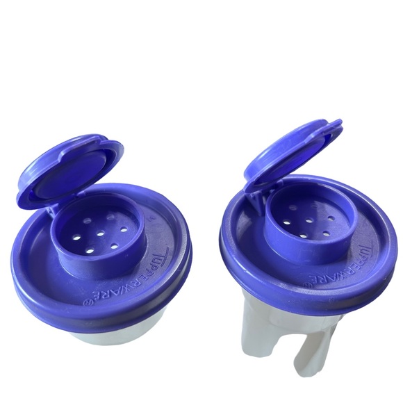 Tupperware 6" Hourglass Salt and Pepper Shakers - Picture 3 of 5